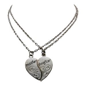 2 Piece Silver Mother Daughter Heart Necklace Set Gift Box Mom
